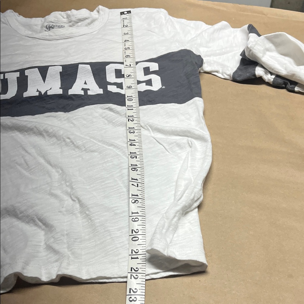 UMASS Women's White and Gray Long Sleeve Top M NWOT - Picture 3 of 5